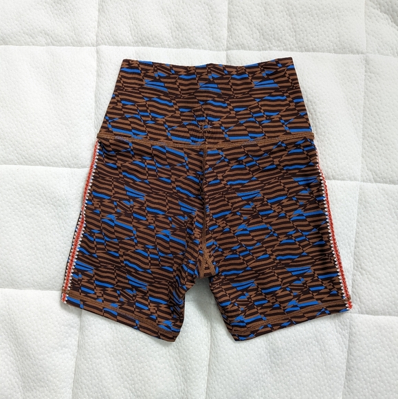 NWOT Aerie Offline Goals inseam crochet inset 5" bike shorts size small - Picture 3 of 8